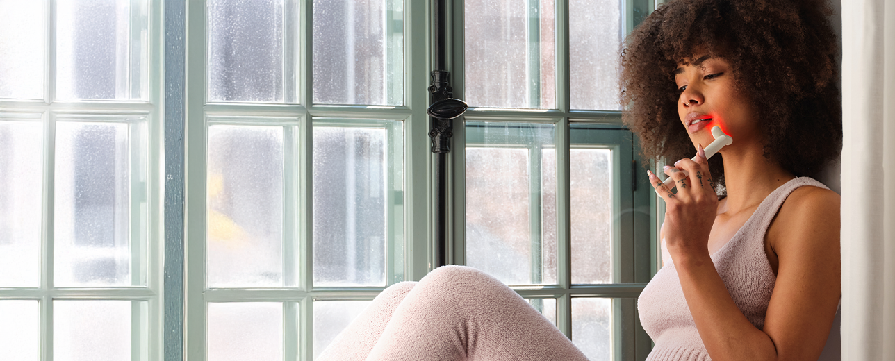 The Kala Therapy Wand is a compact, medical-grade device designed to deliver gentle red and blue light therapy directly where you need it most.