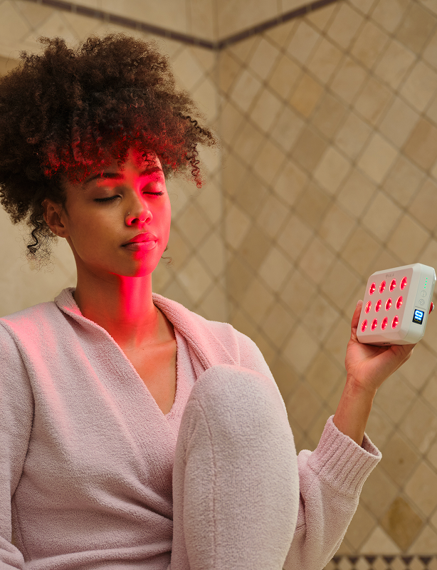 kala Red Light Mini 2.0 delivers medical-grade red and near-infrared therapy in a compact, travel-ready design.